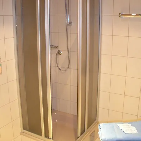 Christine Oettl Apartment Pfunds
