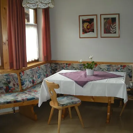 Christine Oettl Lägenhet